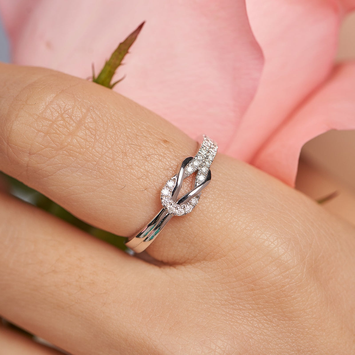 Moissanite Mother and Daughter Rings with Suqare Knot
