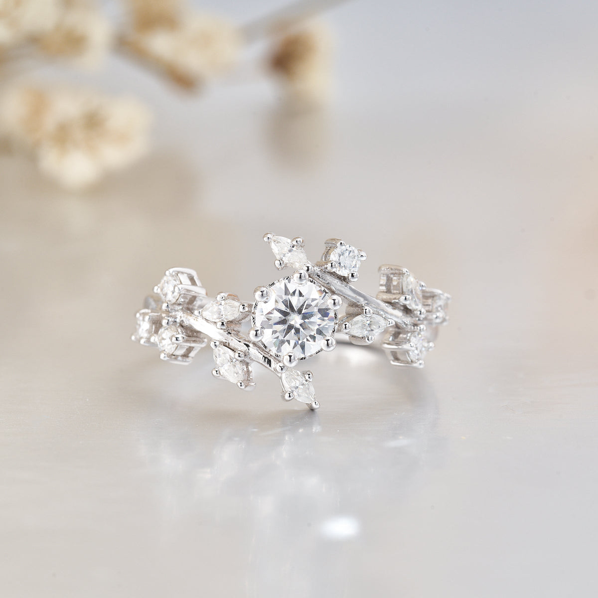 0.5CT Moissanite Nature-Inspired Leaf Bypass Engagement Ring for Women