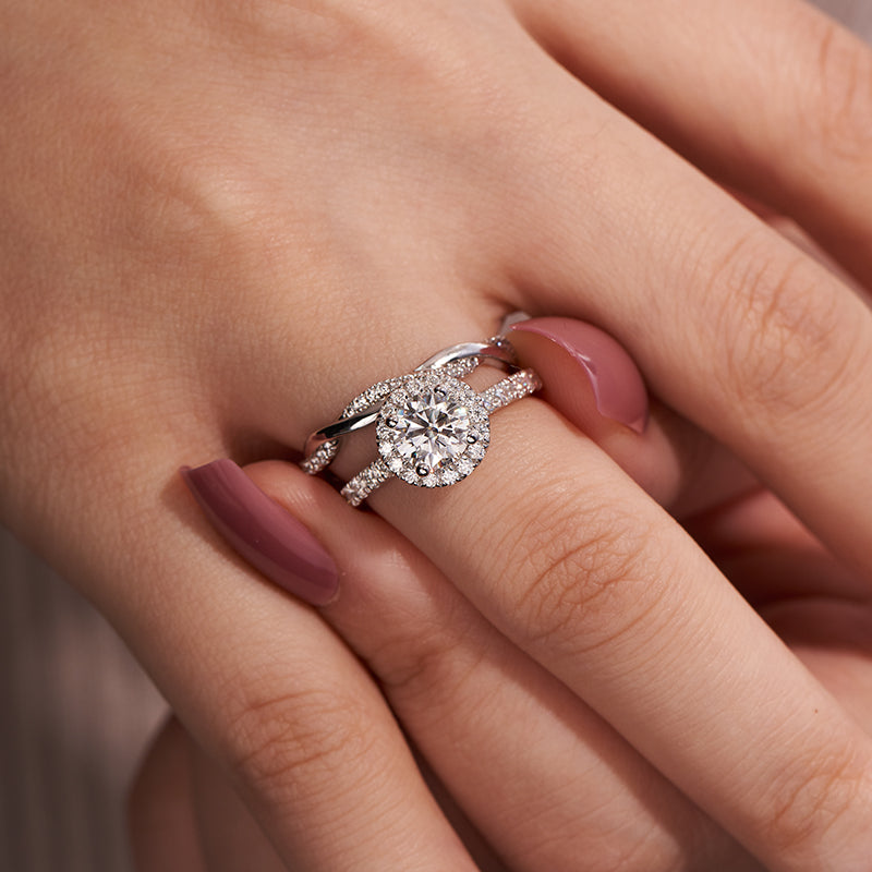 Full Moissanite Twist Wedding Band for Women 0.3CT 1.5mm