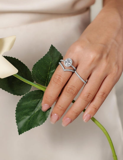 Moissanite Oval Halo Engagement Rings for Women